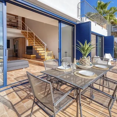 Hébergement de vacances Costacabana - Casa Adora