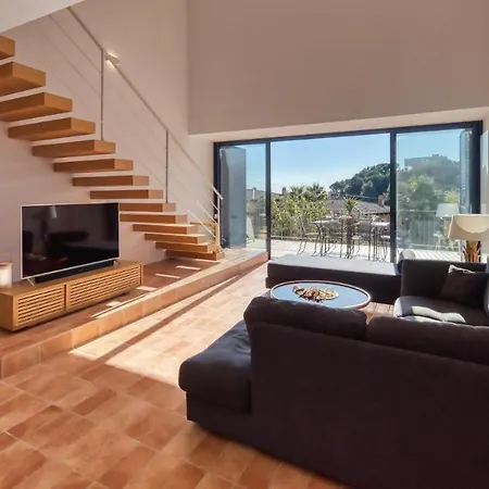 Costacabana - Casa Adora *