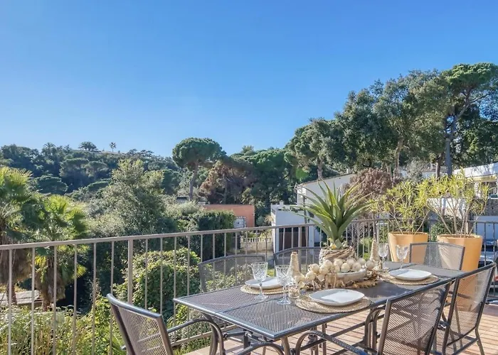 Hébergement de vacances Costacabana - Casa Adora *